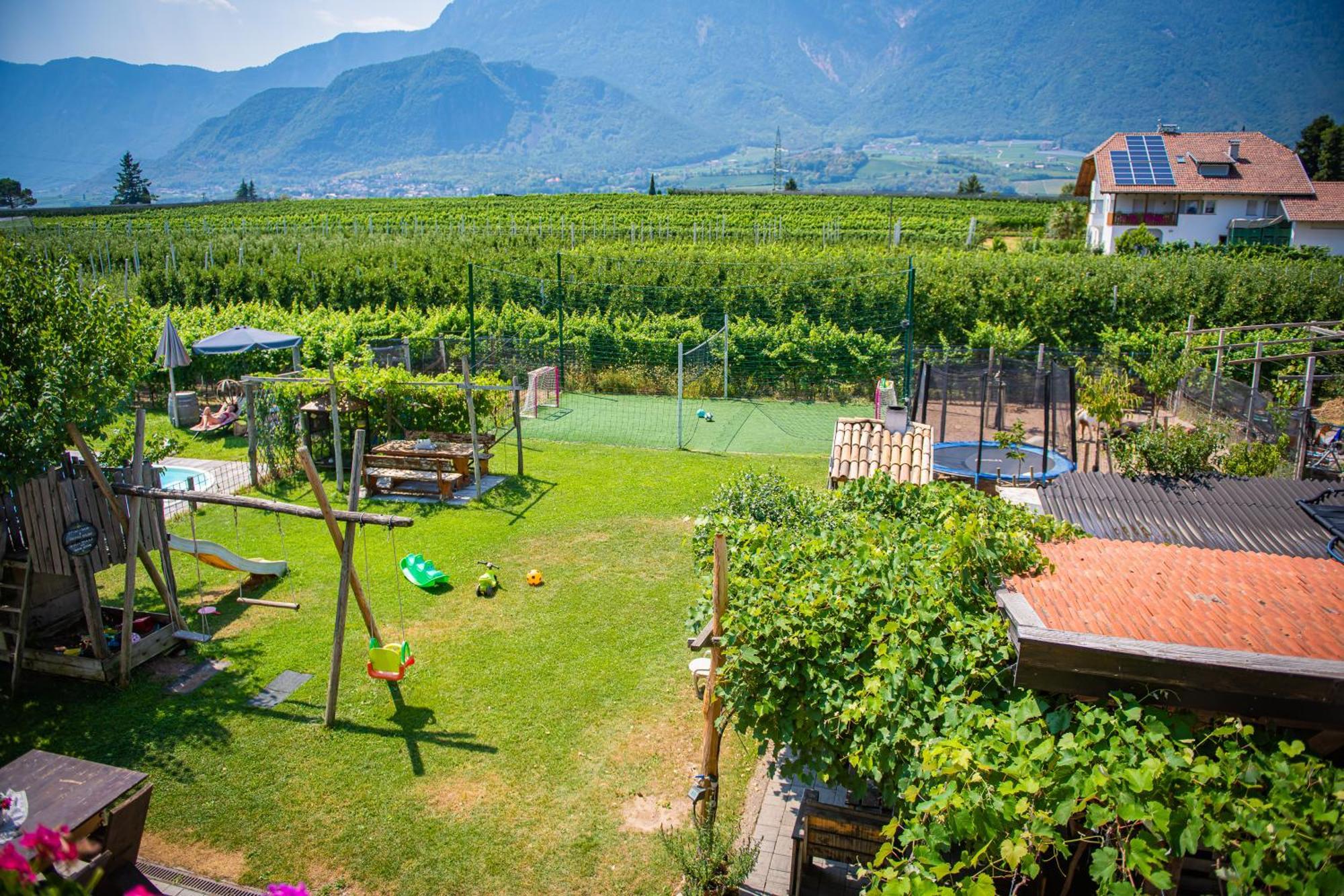 Ferienwohnung Lochererhof Eppan an der Weinstraße Exterior foto