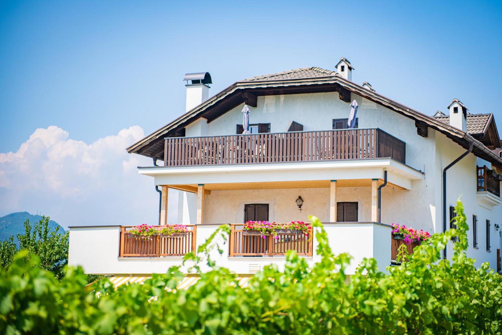 Ferienwohnung Lochererhof Eppan an der Weinstraße Exterior foto